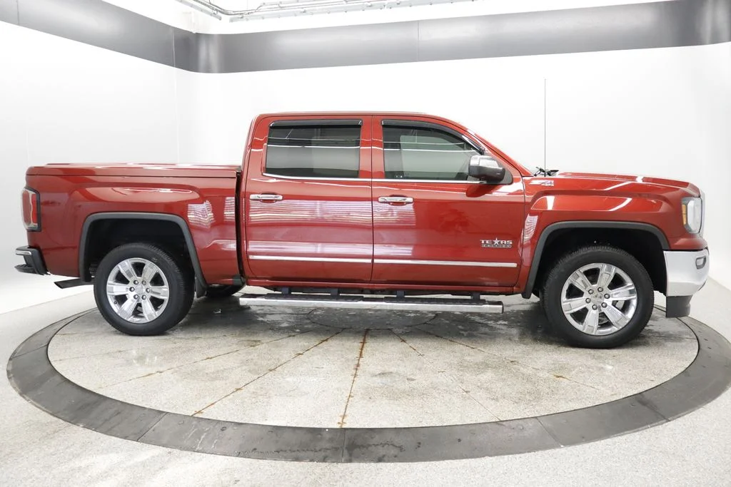 Used 2018 Red GMC SLT image 6