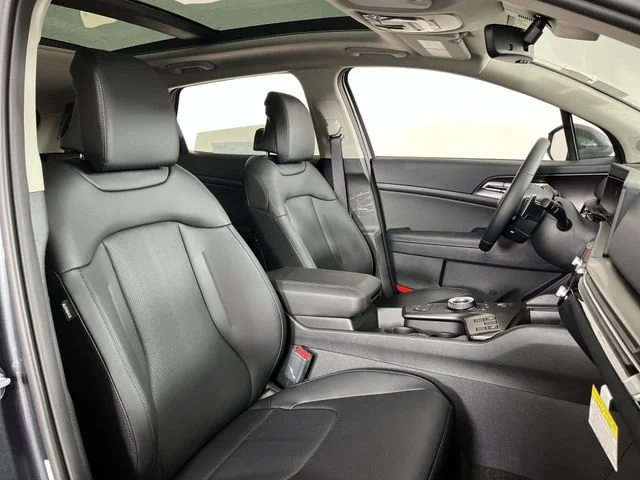 New 2026 Gravity Gray Kia EX image 24