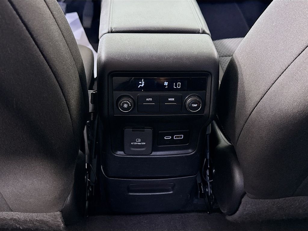Used 2021 Summit White GMC SLE image 24