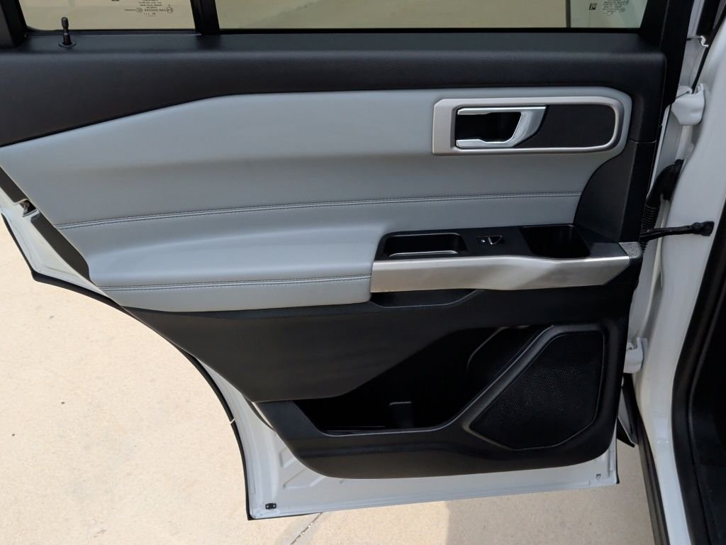Used 2021 Star White Ford XLT image 33