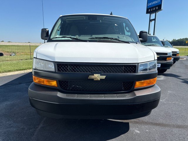 2025 Chevrolet Express Cargo Work Van - Photo 9