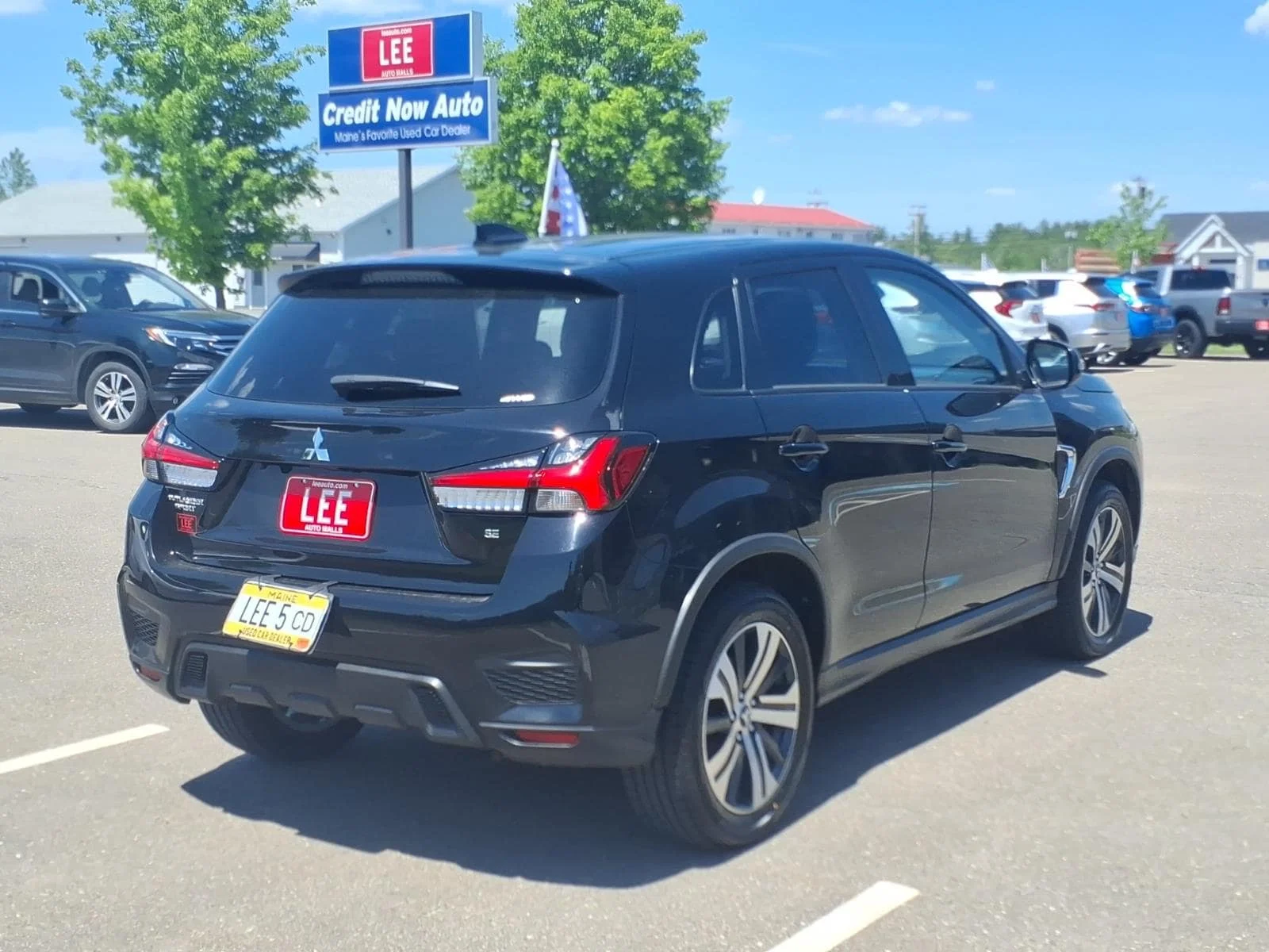 Used 2024 Labrador Black Mitsubishi 2.0 SE image 5