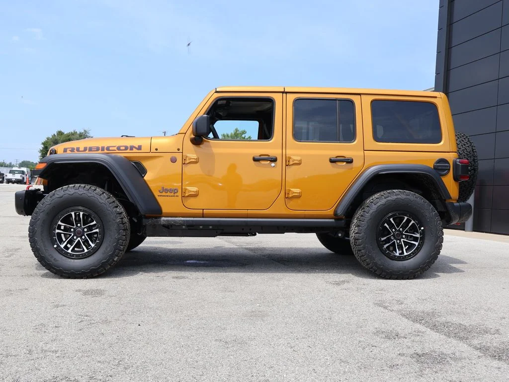 New 2026 Goldilocks Exterior Paint Jeep Rubicon image 2