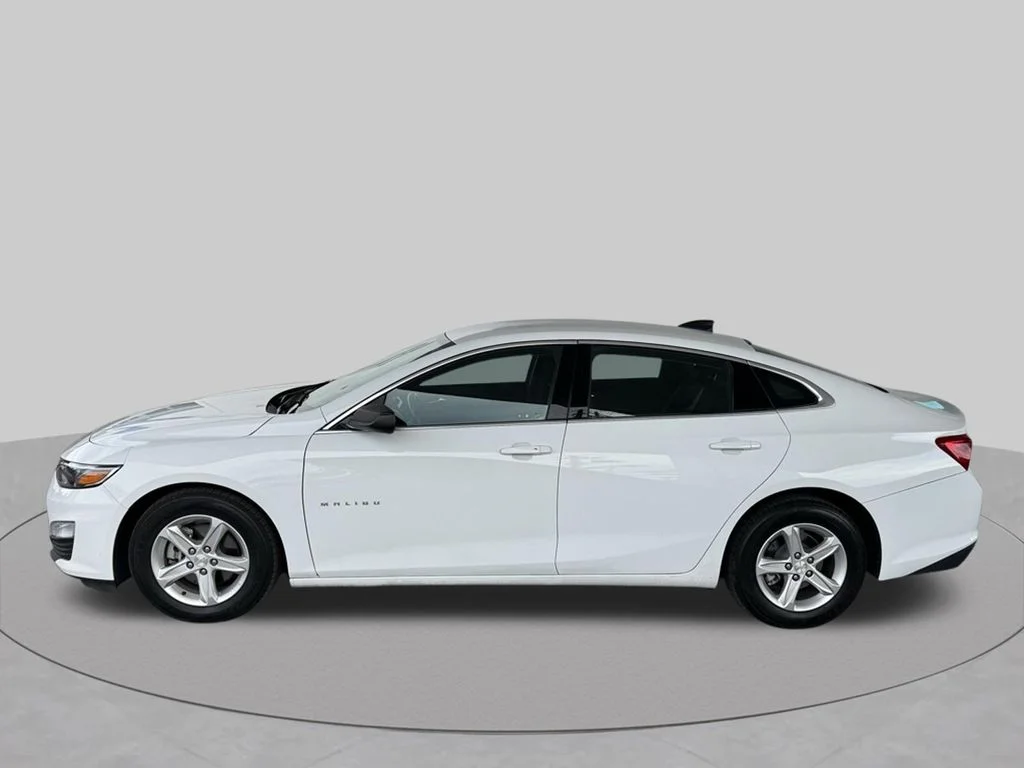 Used 2023 Summit White Chevrolet LS image 6
