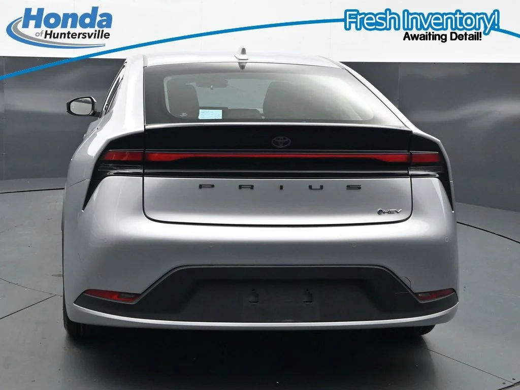 Used 2025 Cutting Edge Toyota LE image 8