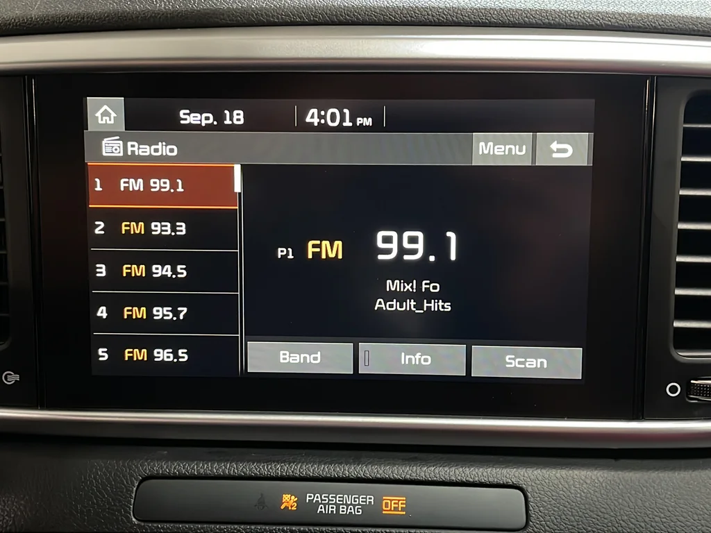 Used 2022 White Kia LX image 15