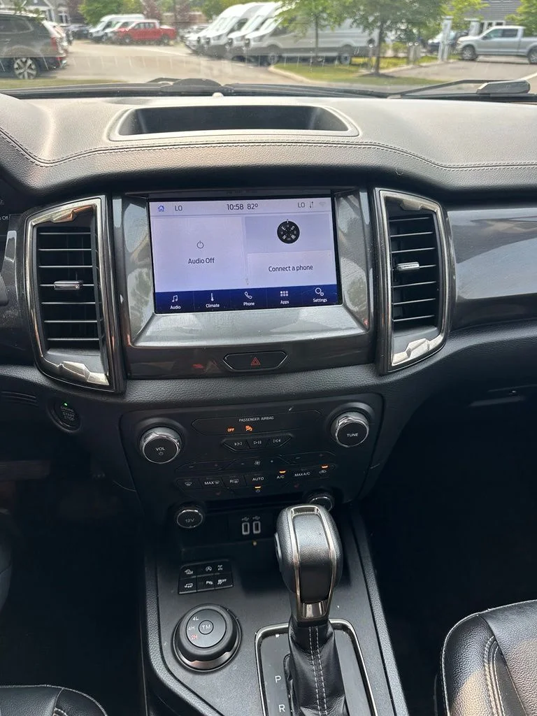 Used 2020 Black Ford Lariat image 15