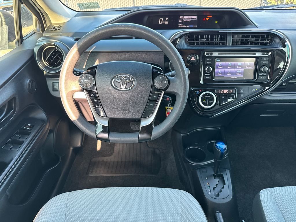 Used 2018  Toyota One image 21
