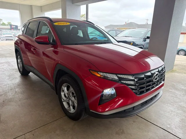 Used 2022 Red Hyundai SEL image 9