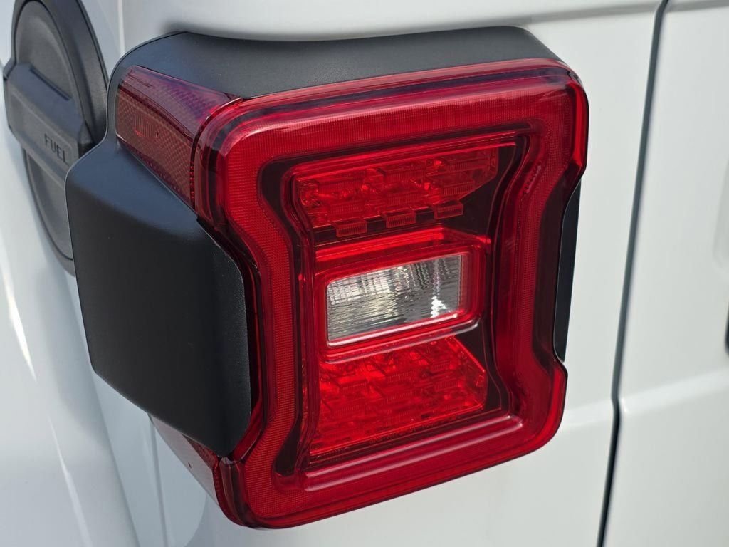 2026 Jeep Wrangler 4-Door Rubicon - Photo 9