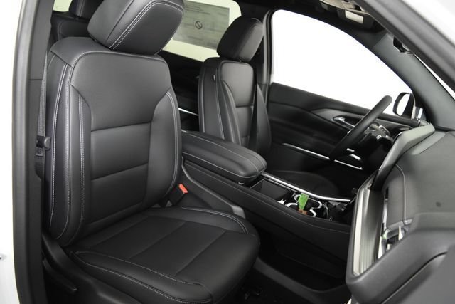2027 Chevrolet Traverse LT - Photo 14