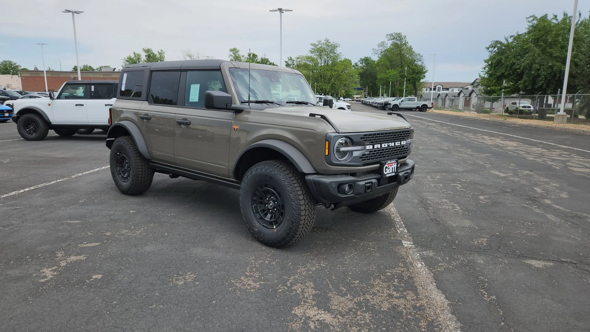 New 2026 Marsh Gray Ford Badlands image 19