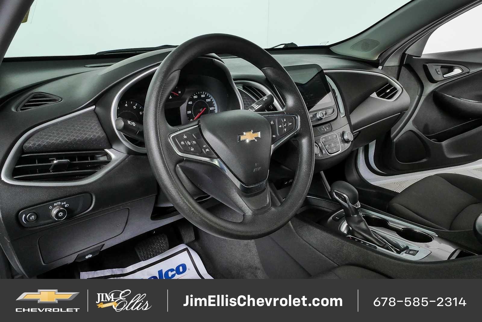 2024 Chevrolet Malibu 1LT - Photo 4