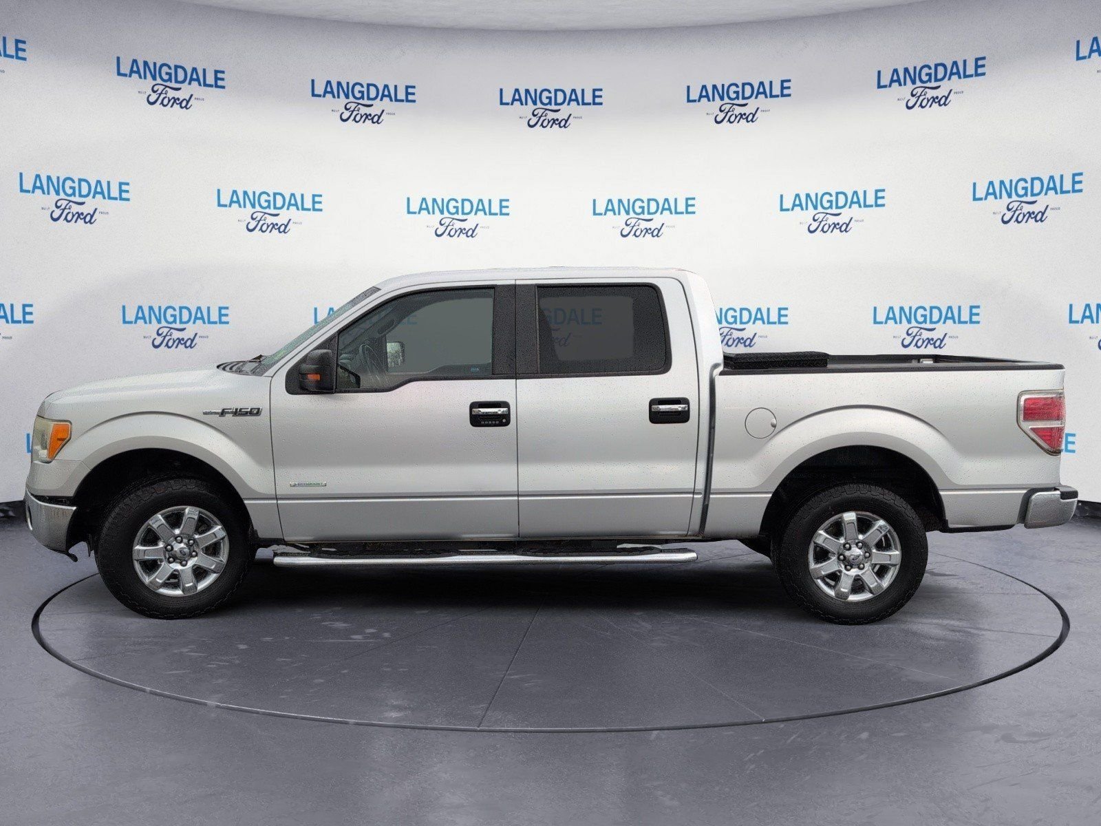 Used 2014 Ingot Silver Ford XLT image 10