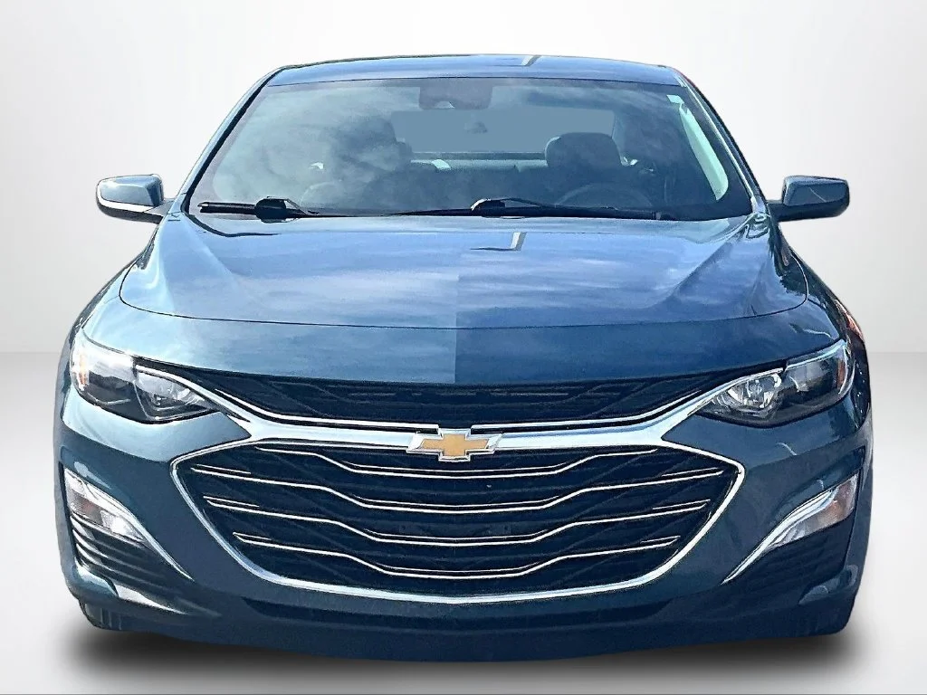 Used 2024 Blue Chevrolet LS image 4