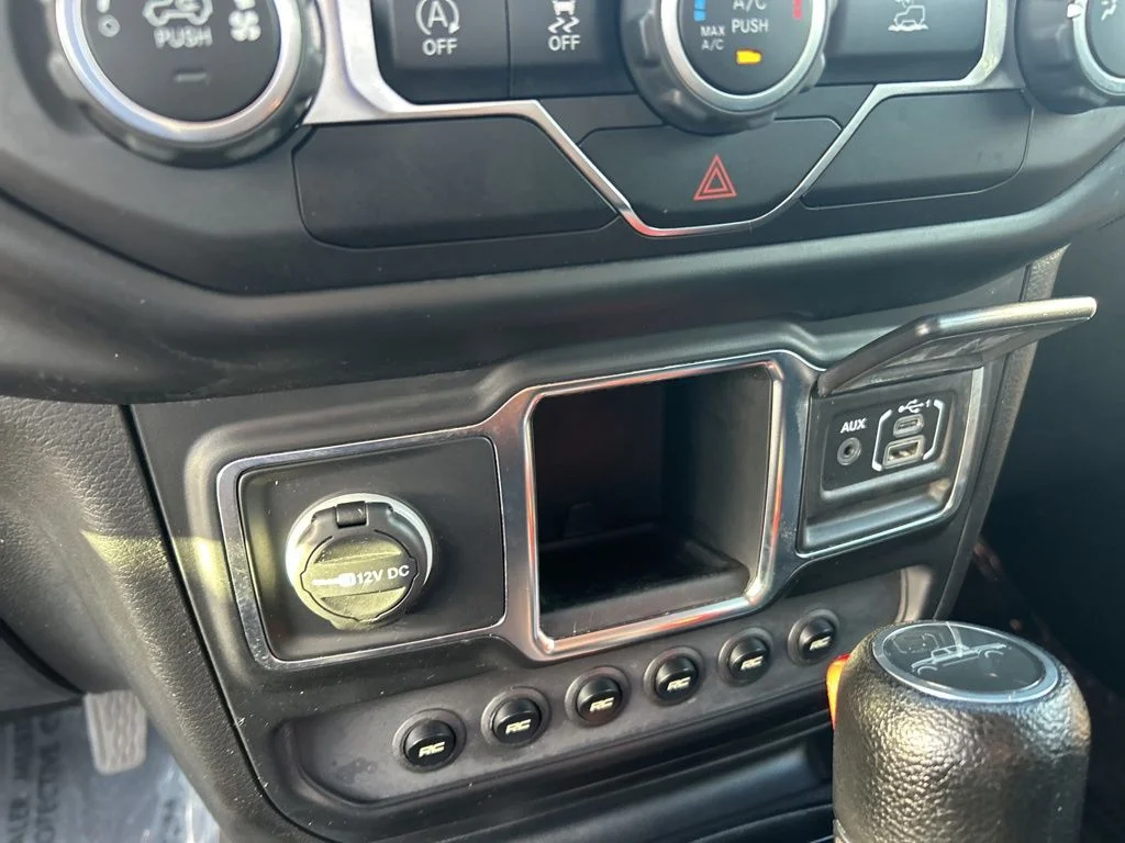 Used 2020 Beige Jeep Sport image 37