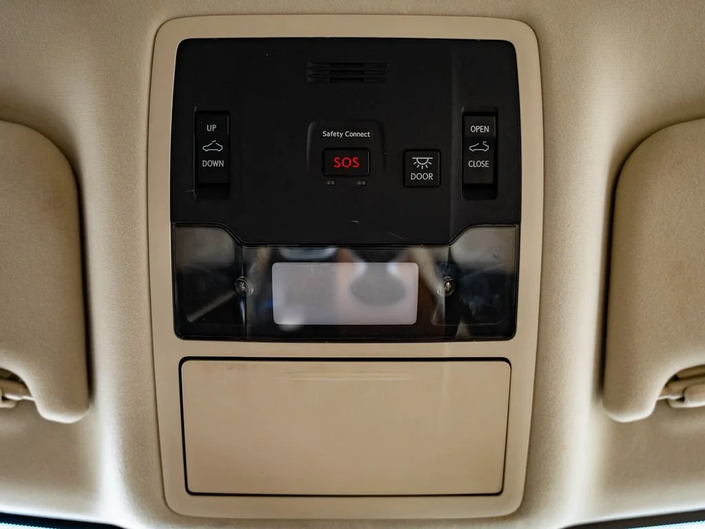 Used 2017 Eminent White Pearl Lexus 350 image 39