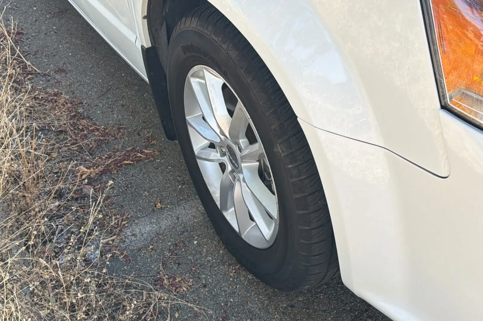 Used 2019 White Knuckle Clearcoat Dodge SXT image 12