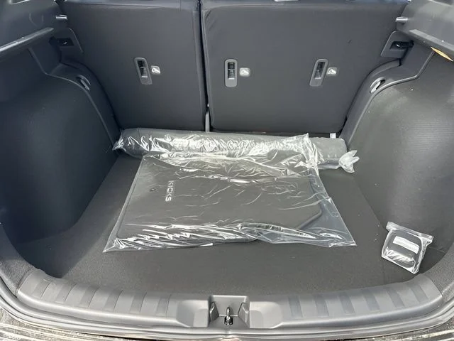 2025 Nissan KICKS PLAY Base - Photo 24