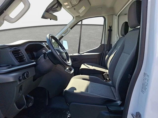 New 2026 Oxford White Ford Base image 8