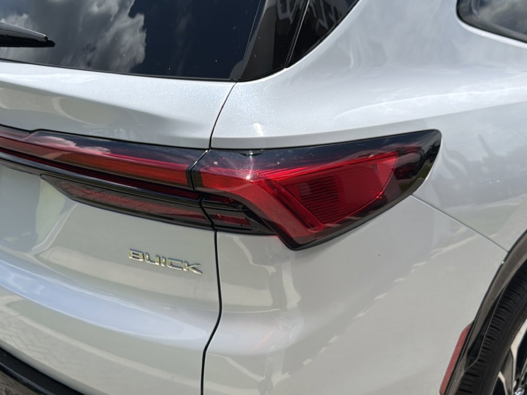 2026 Buick Enclave Sport Touring - Photo 9