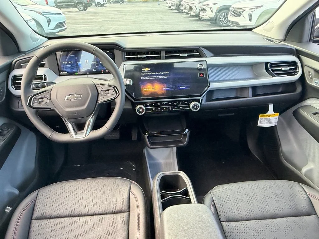 2027 Chevrolet Bolt RS - Photo 8