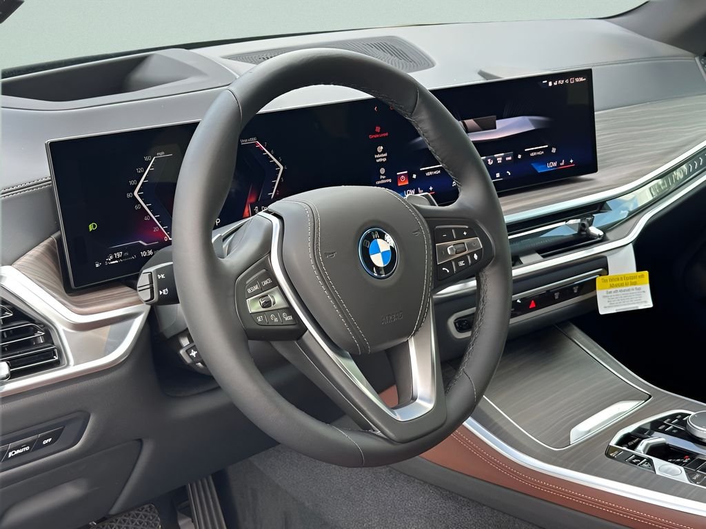 New 2026 Black Sapphire Metallic BMW xDrive50e image 13