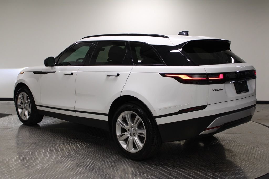 Used 2025 White Land Rover S image 3