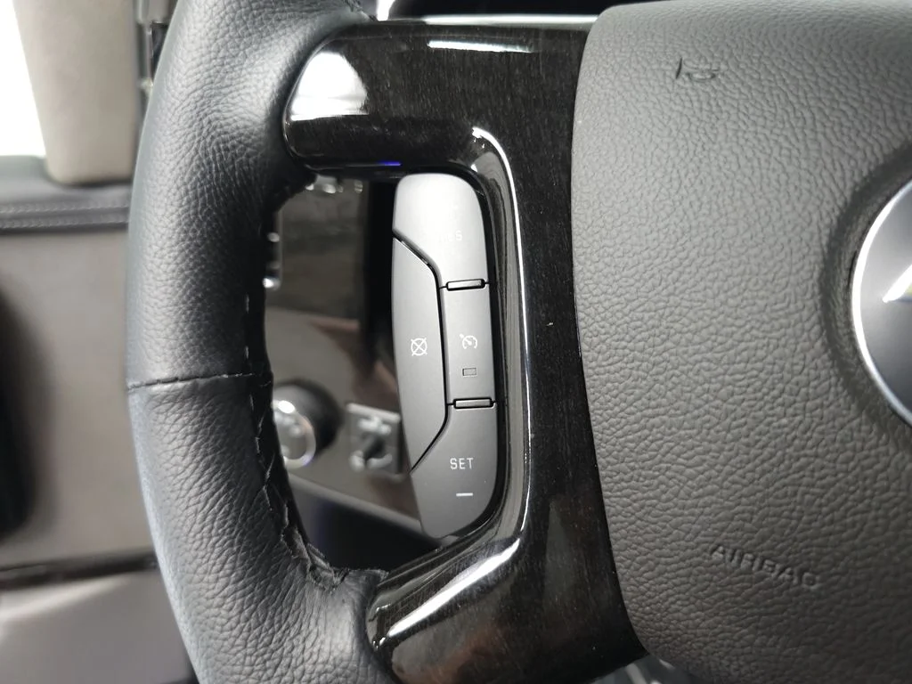 Used 2026 Black Chevrolet EXPLORER VAN image 10