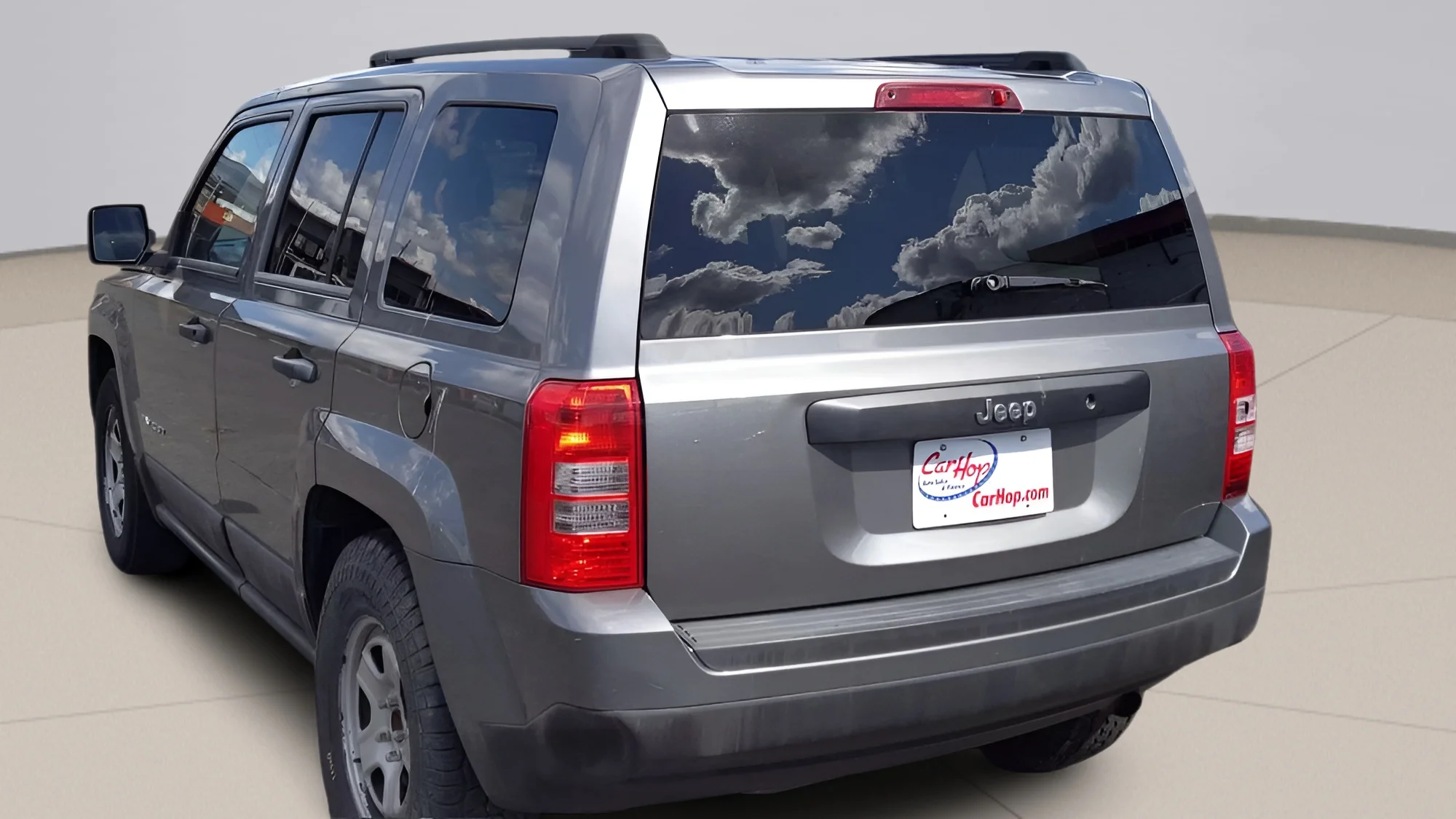 Used 2014 Gray Jeep SPORT image 8