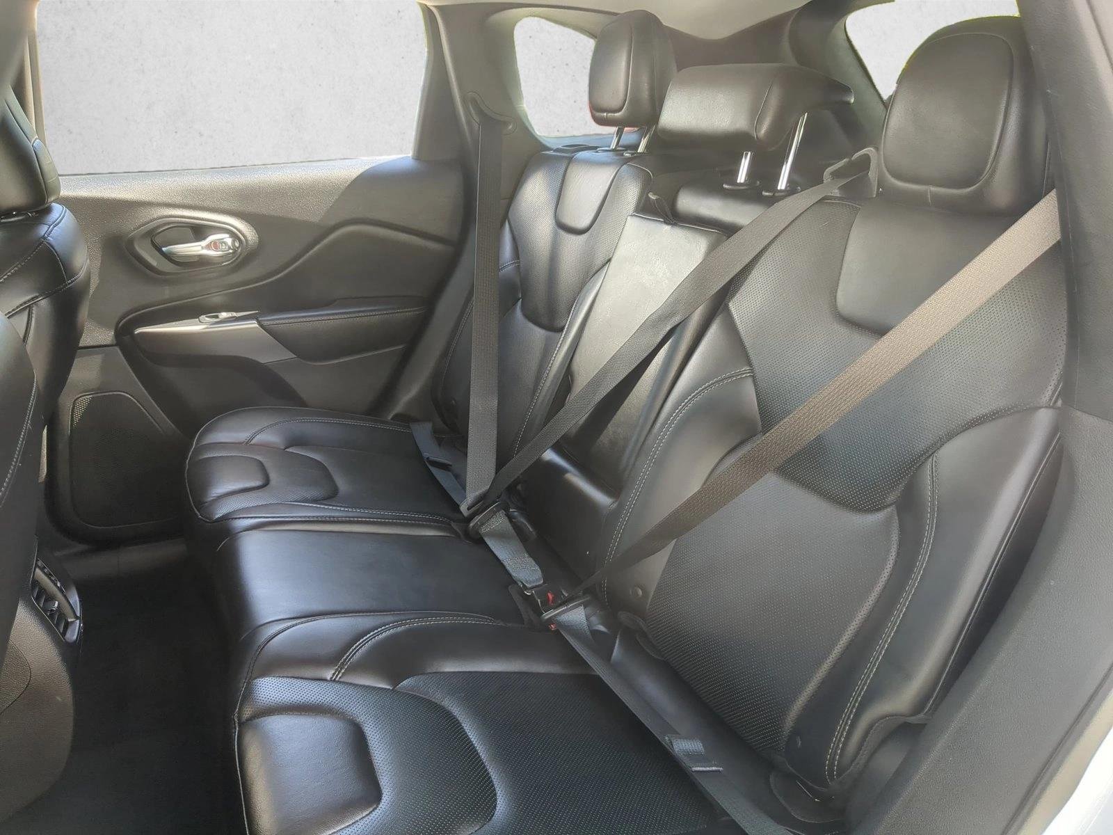 Used 2019 Bright White Clearcoat Jeep Limited image 19