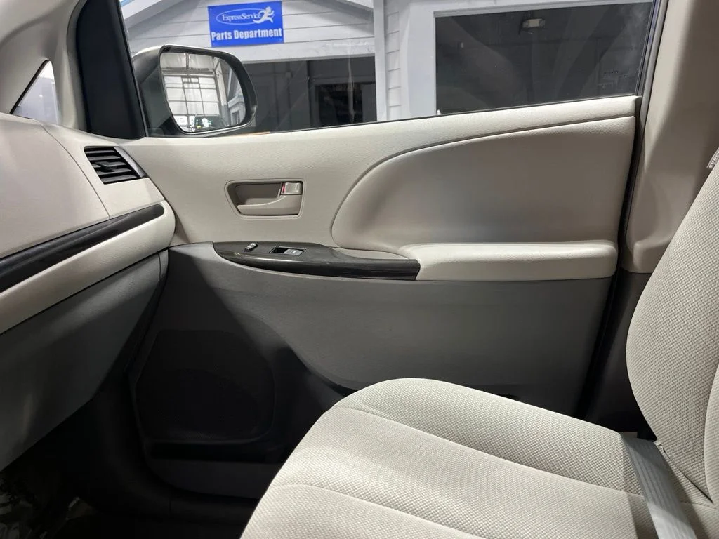 Used 2012 Predawn Gray Mica Toyota Base image 15