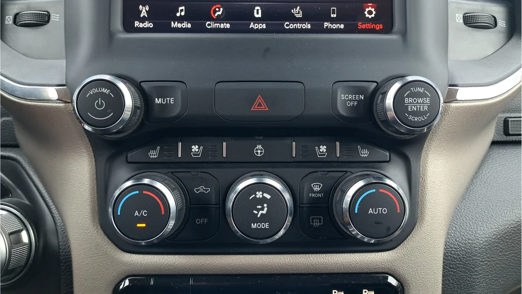 Used 2021 Blue Ram Laramie image 21