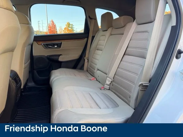 Used 2021 White Honda EX image 31