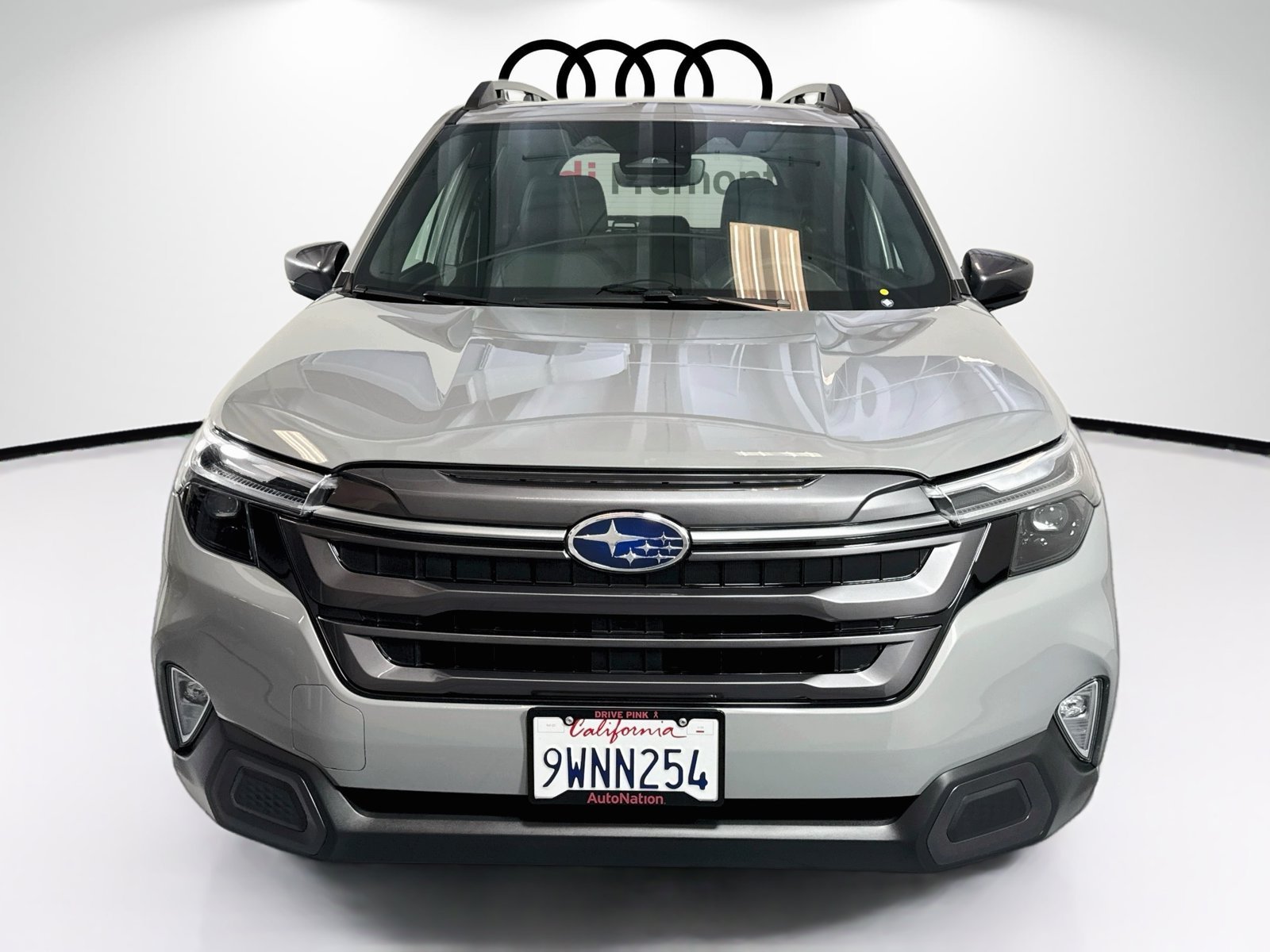 Used 2026 River Rock Pearl Subaru Limited image 2