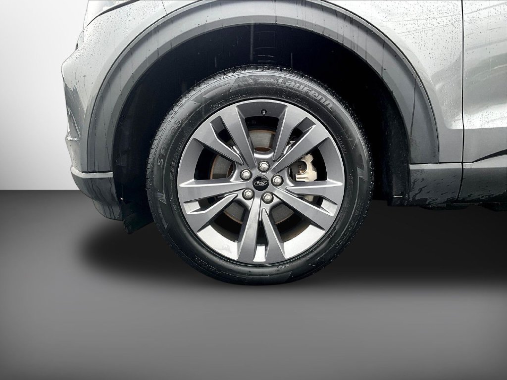 Used 2023 Gray Ford XLT image 26