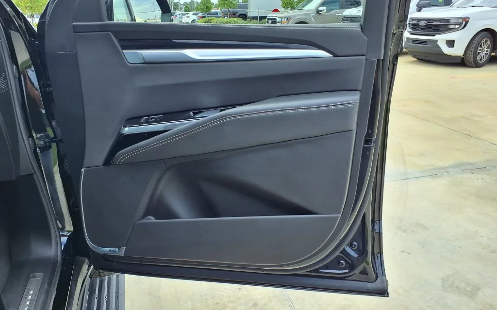 Used 2025 Black Cadillac Sport image 20