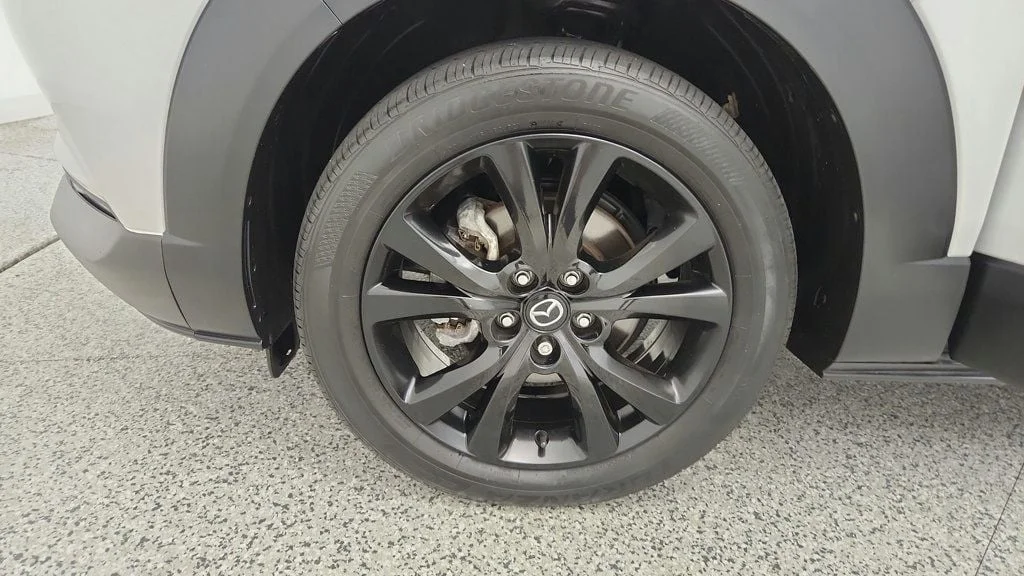 Used 2024 Ceramic Metallic Mazda 2.5 S Select Sport AWD image 9