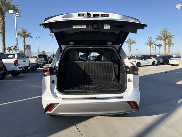 2023 Toyota Highlander Platinum - Photo 31