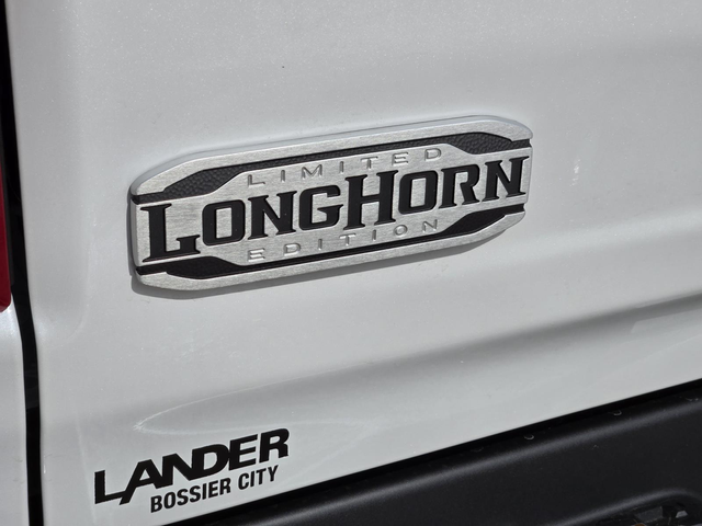 New 2026 Ivory White Tri-Coat Pearl-Coat Exterior Paint RAM Limited image 6