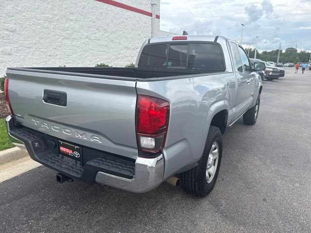 Used 2022 Silver Toyota SR5 image 7