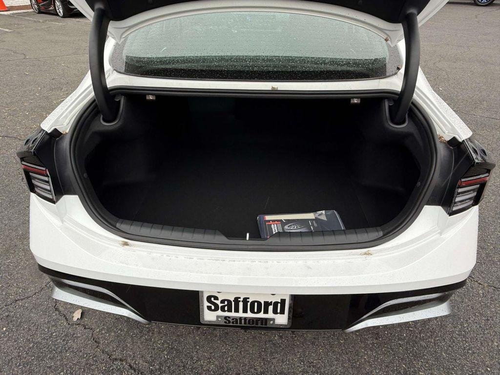 New 2026 White Hyundai SEL Sport image 30