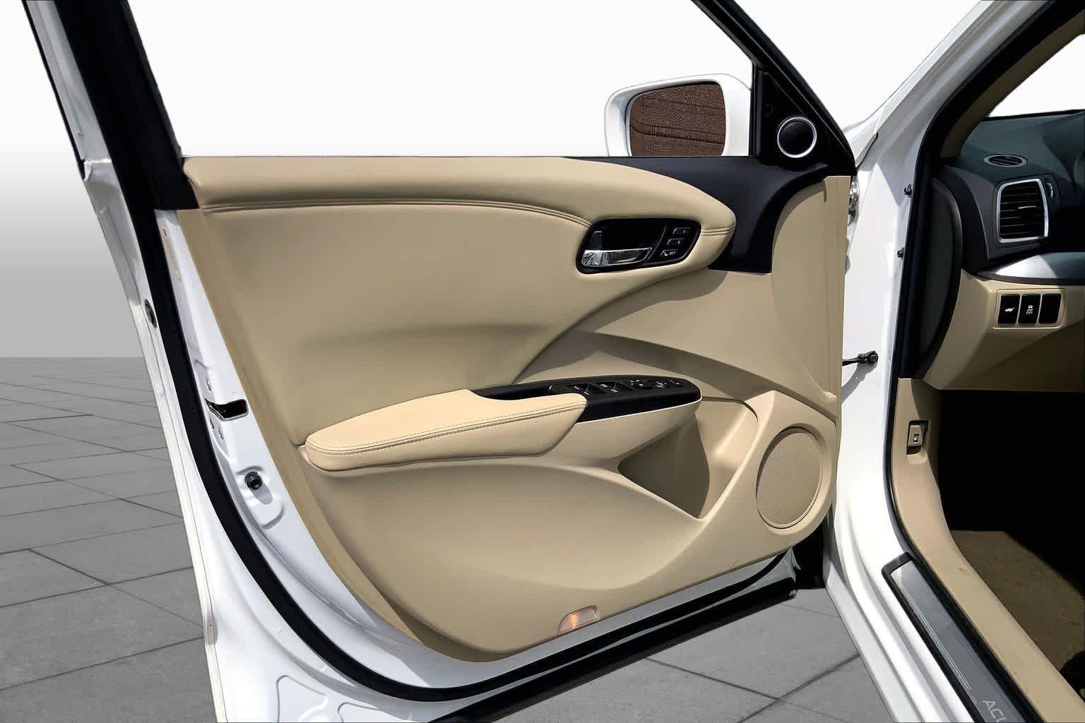 Used 2016 White Diamond Pearl Acura Tech Pkg image 22