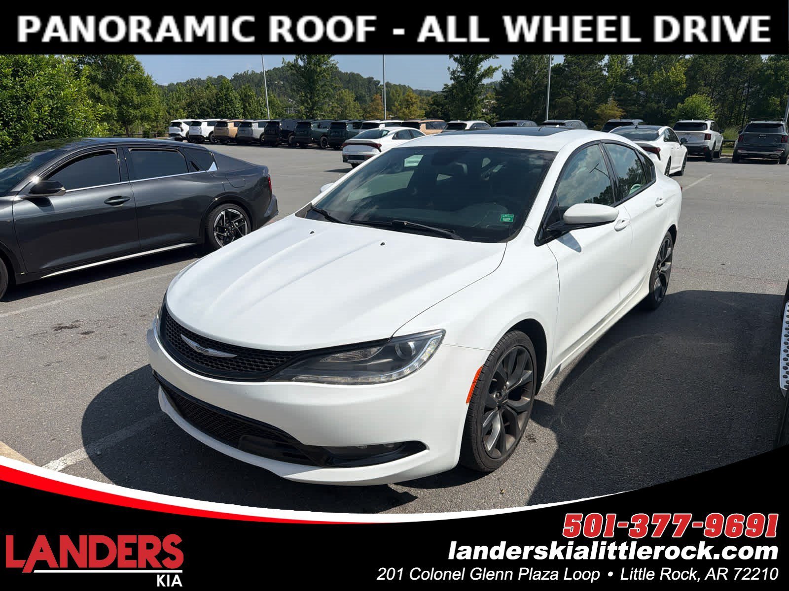 Used 2015 Bright White Clearcoat Chrysler S image 1