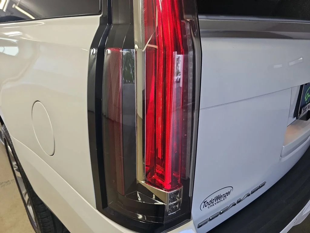 Used 2018 White Cadillac Luxury image 41