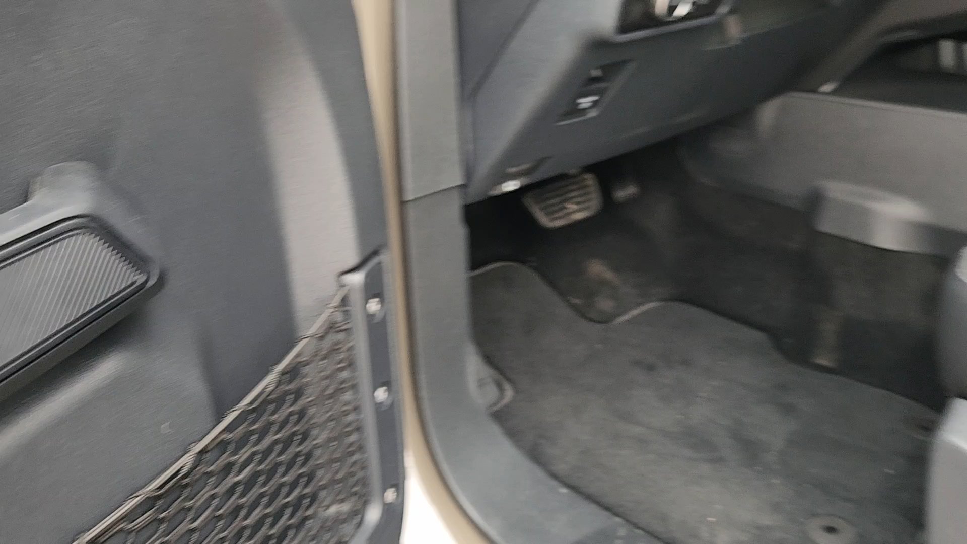 New 2026 Marsh Gray Ford Outer Banks image 29