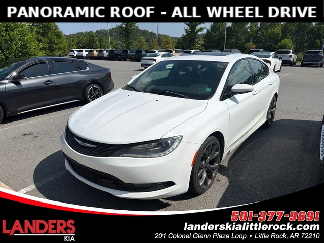2015 Chrysler 200 S