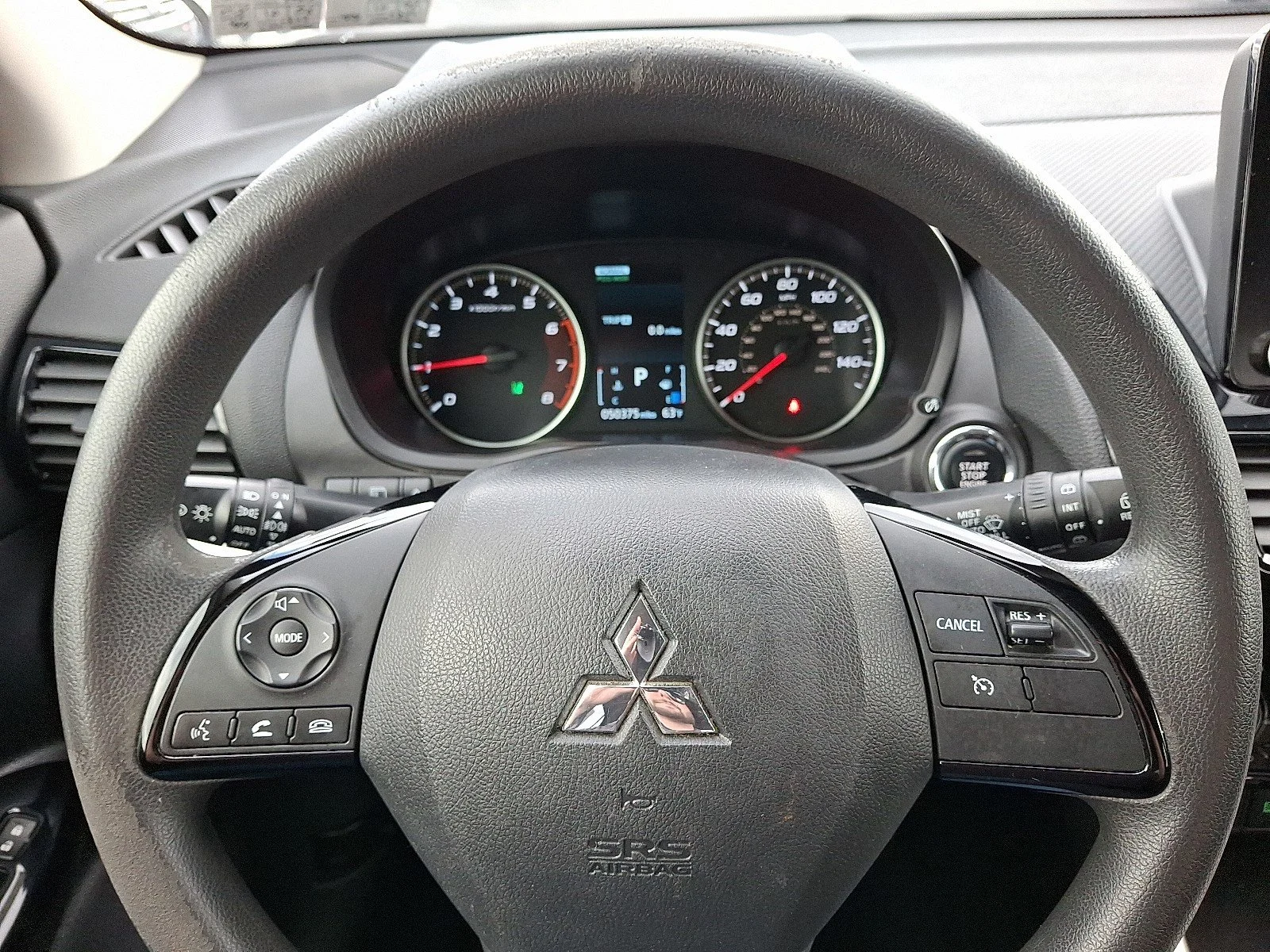 Used 2024 Labrador Black Pearl Mitsubishi LE image 19