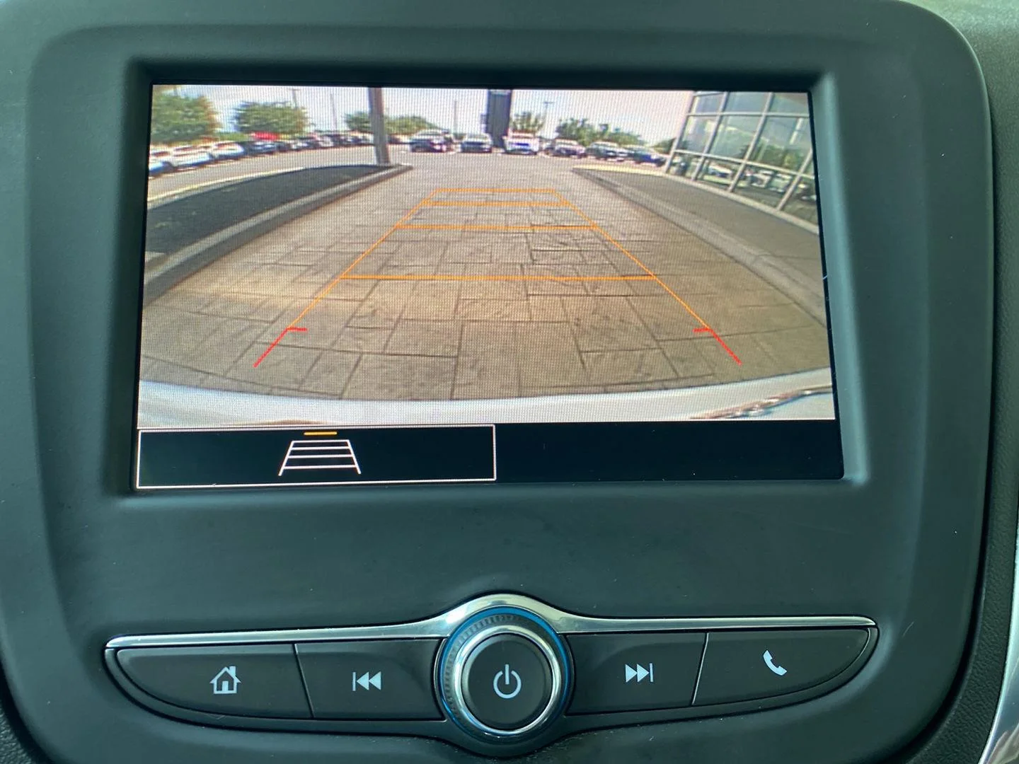 Used 2022 Iridescent Pearl Tricoat Chevrolet LT image 35