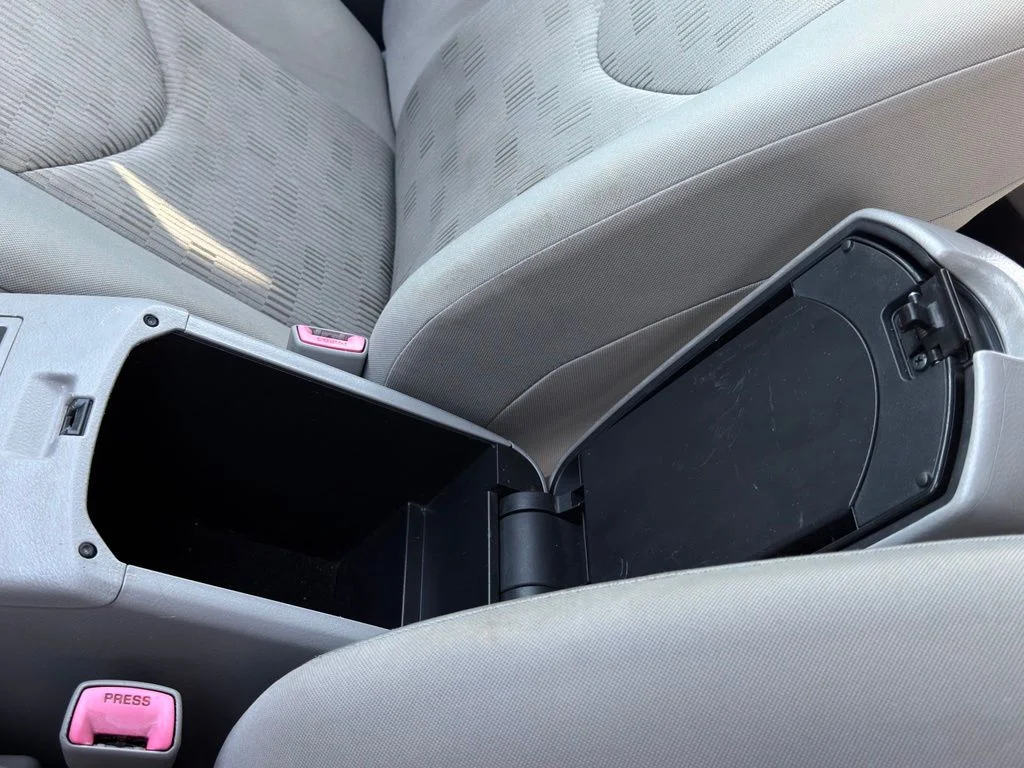 Used 2010 Red Toyota Base image 27